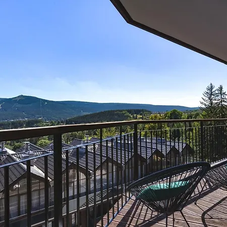 Sloneczny Z Widokiem Na Gory